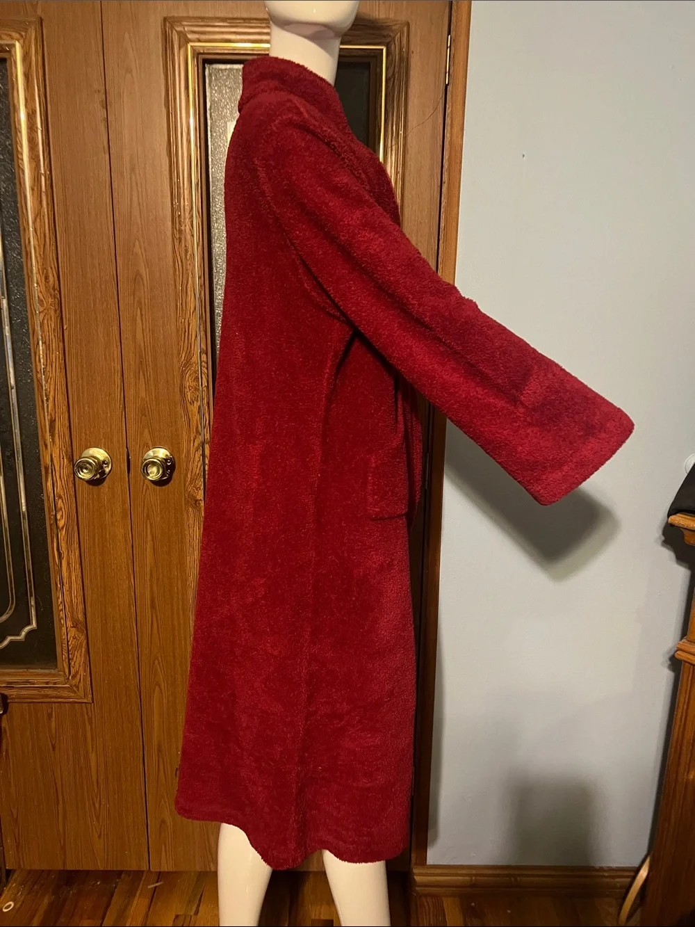 Long Plush Zip-Up Robe in Rich Wine